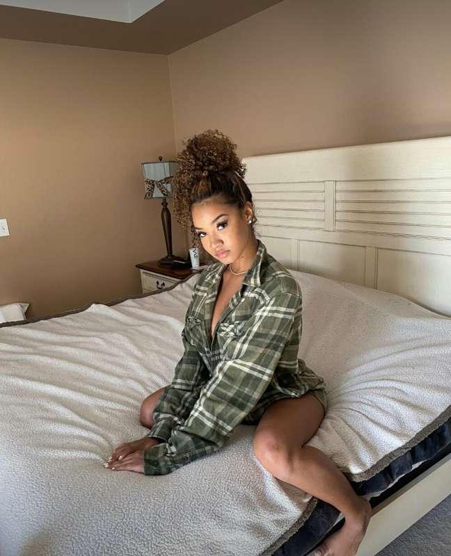 It goes down in the DMs 🤪🤍