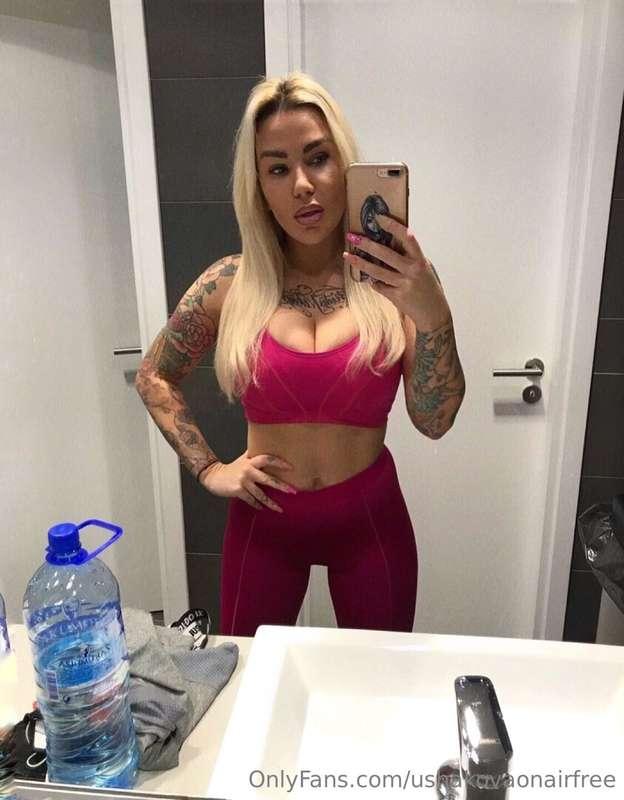 Gym is my second favorite part of the day🤩 first is evenings..