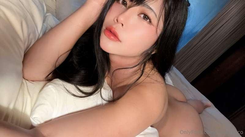 climb into bed with me babe ♥️