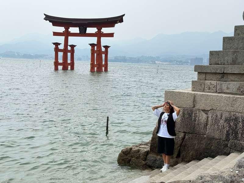i went to japan and it was INCREDIBLE, took some steamy pics..