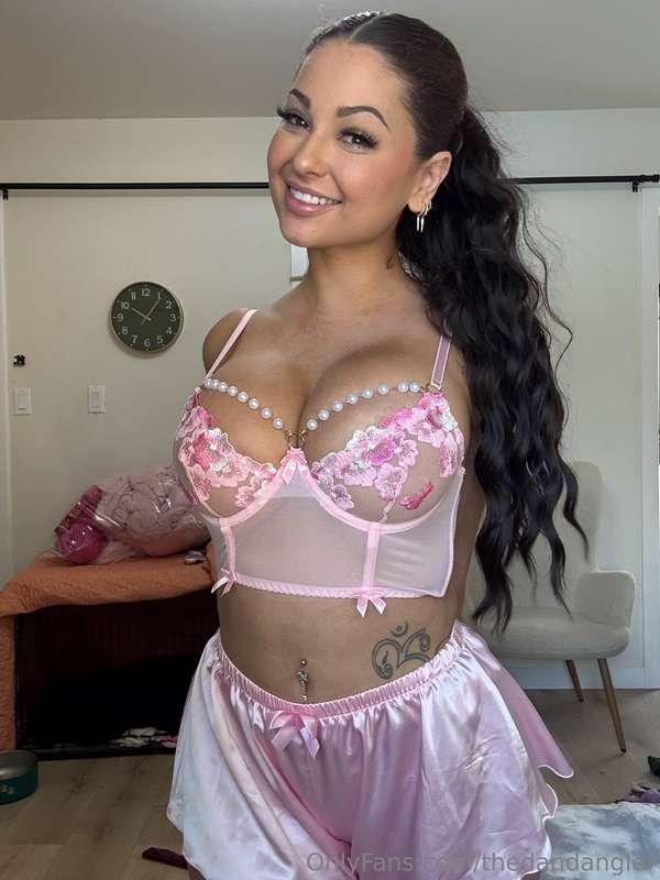 WHAT WOULD YOU RATE ME 1-10?💞