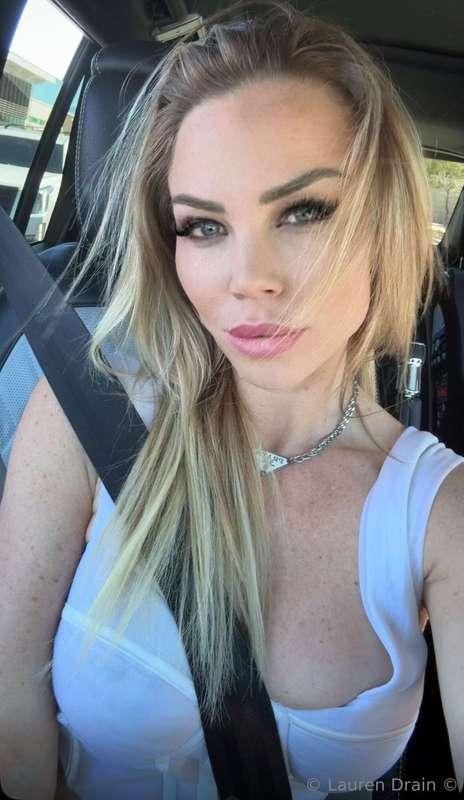 message me and i'll make your day 💕