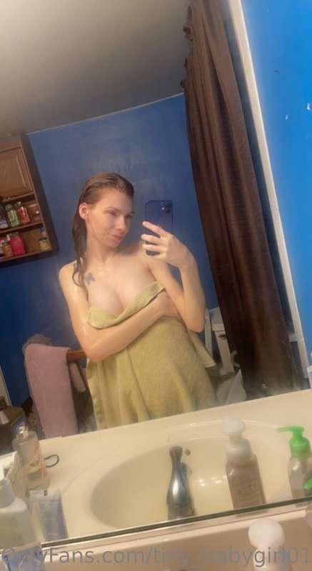 Tip me daddy, and I’ll send a big surprise in your rn today!..
