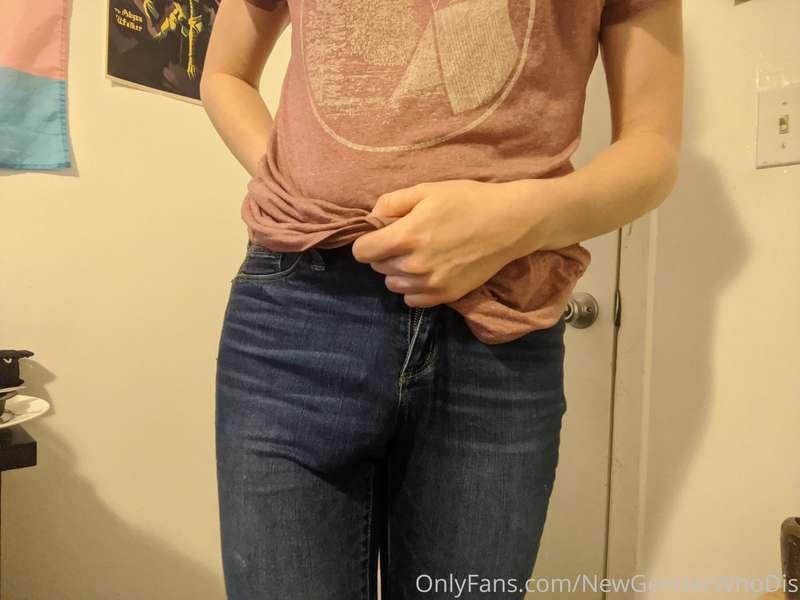 Hey cuties! Took a fun lil' photoset of me in a chastity cag..