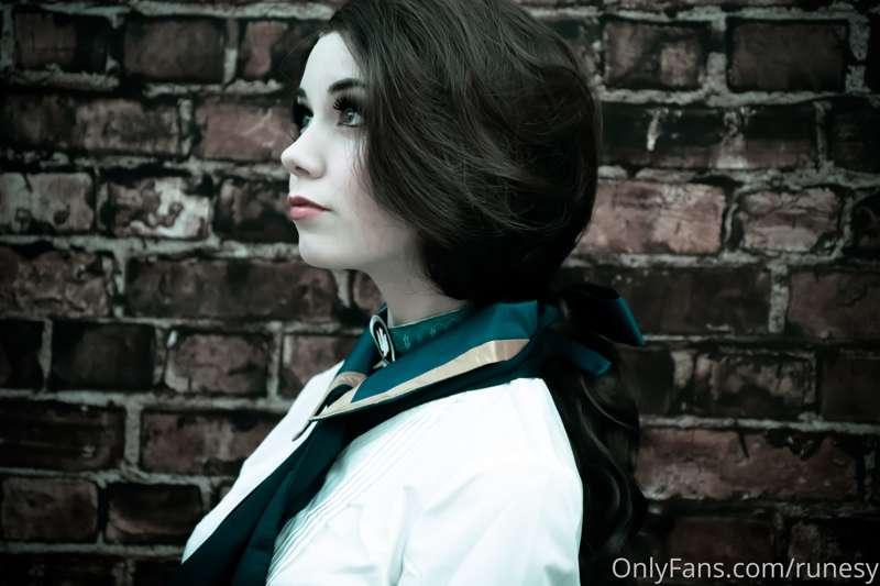 photo dumping the rest of my Elizabeth cosplay :)