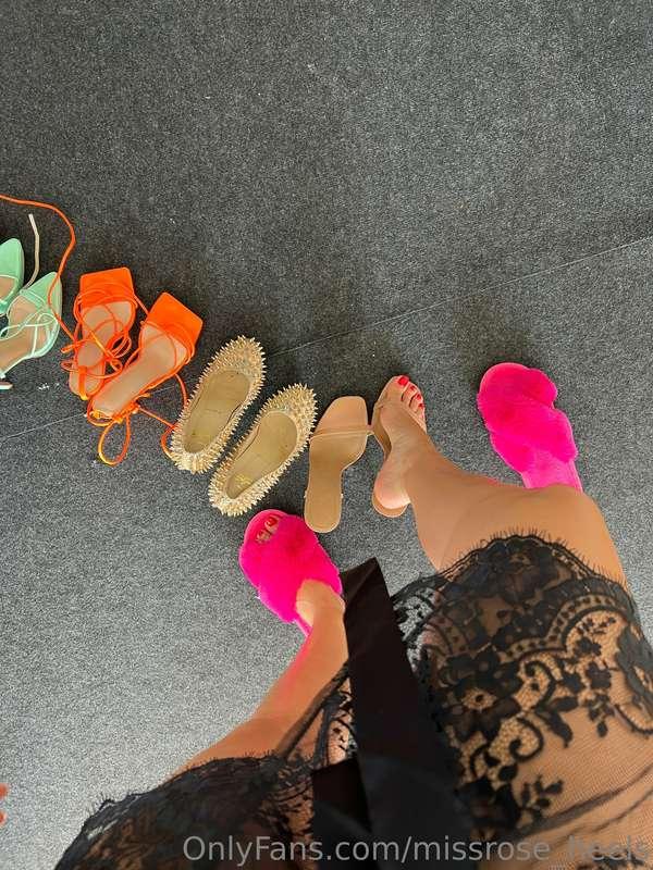 Which heels can he cum in for the custom video? To clean his..