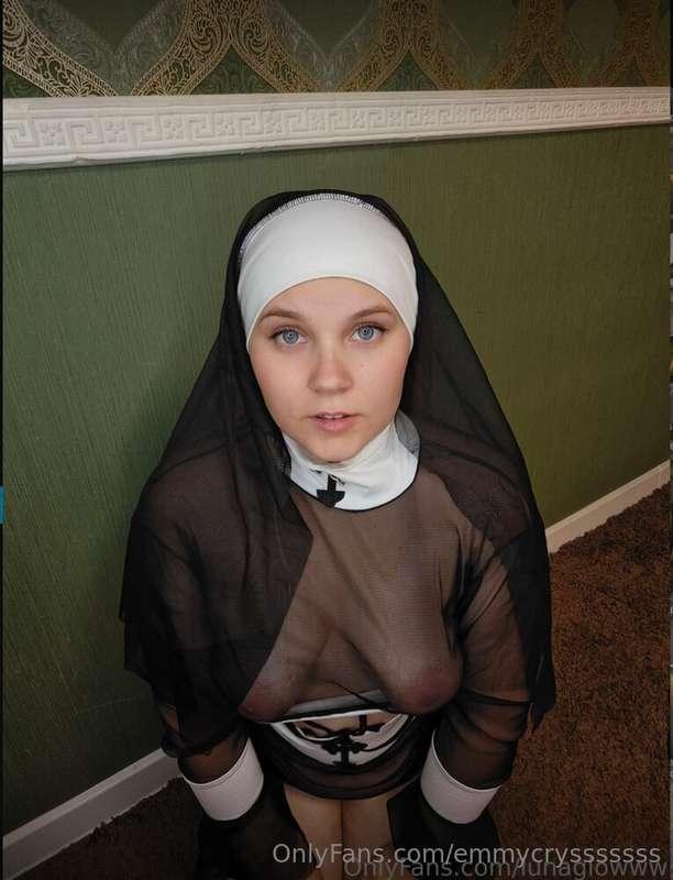@lunaglowww @lunaglowww I will suck your dick and balls unti..