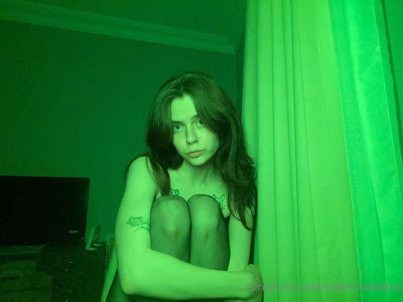 I would like to try sex in this light 🐍