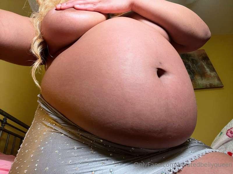 bloatedbellyqueen image #14