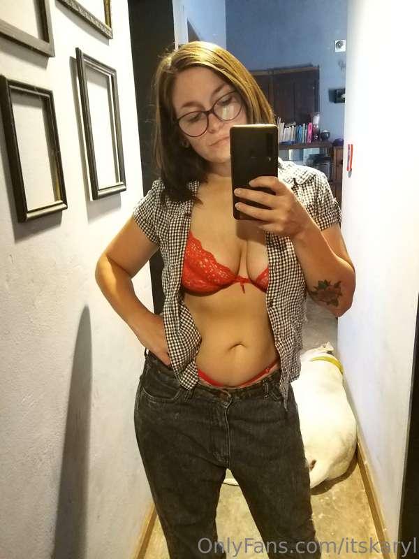 Drop and give me 69 😚