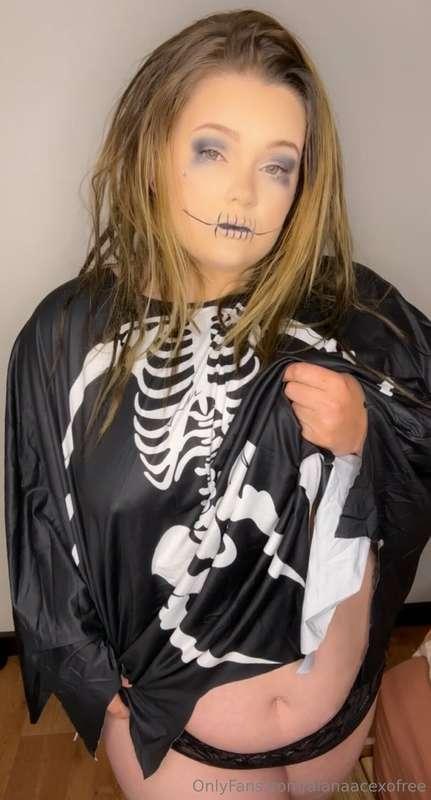 You gotta admit, the dress ups be the best part of Halloween..