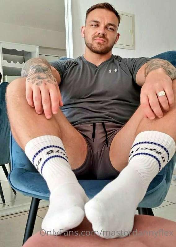 Cashfag im waiting.. Your times running out ⏳ fagtaxes due c..