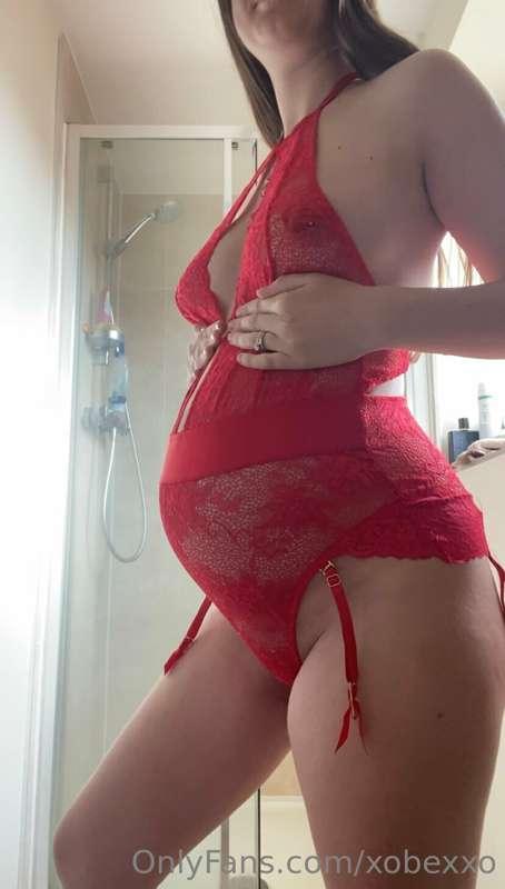 Lingerie perfect for the growing belly 🤰🏼