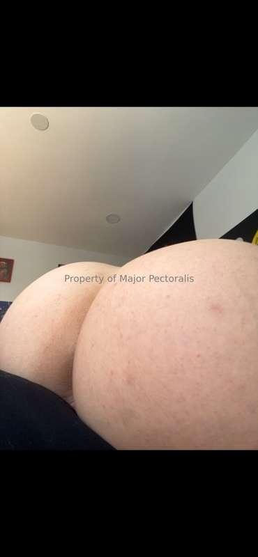 So much ass to share with y'all sorry I've taken a lot of co..