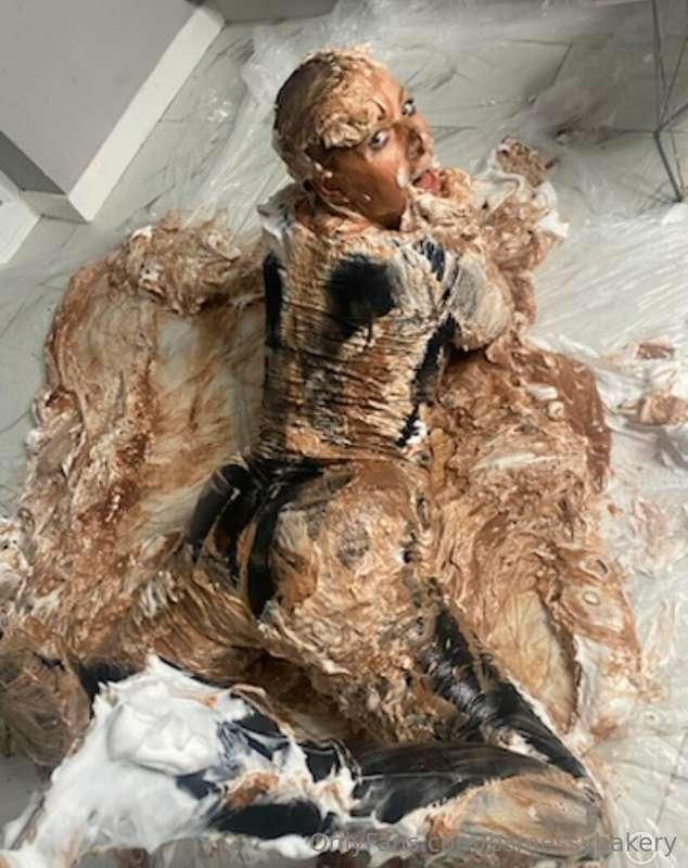 ❤️❤️Thank you so much for your daily votes ❤️❤️ I’d absolute..