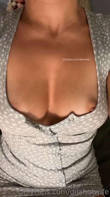 dilahotwife main image