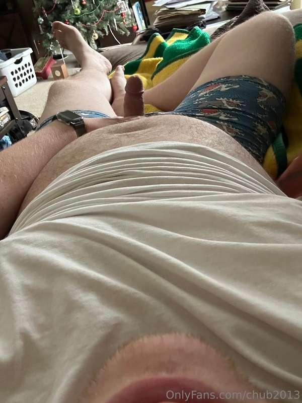 Daddy needs some help on this lovely snow day here in MD. An..