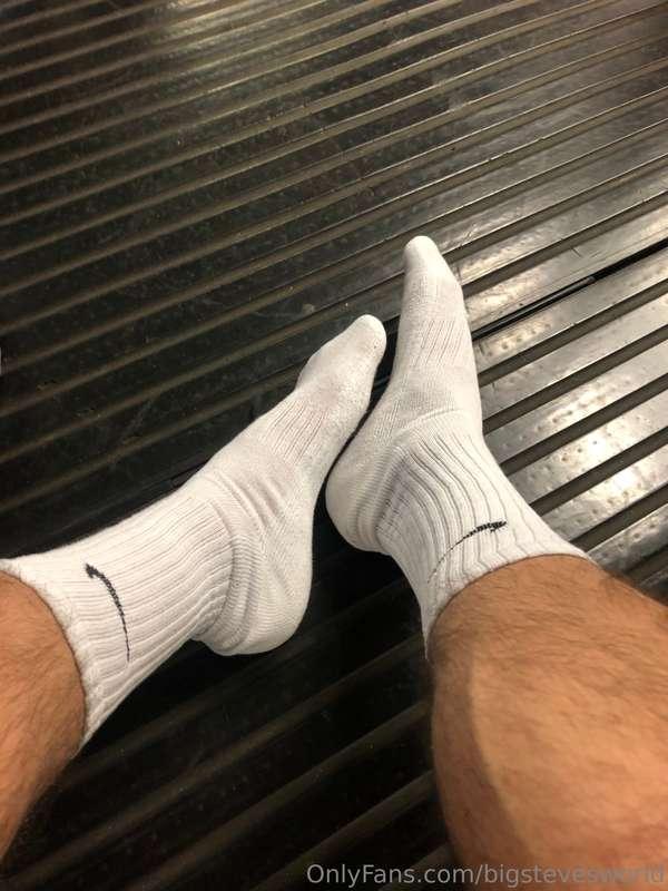 Leg day means my big feet come out 👀🦶who wants to buy these ..