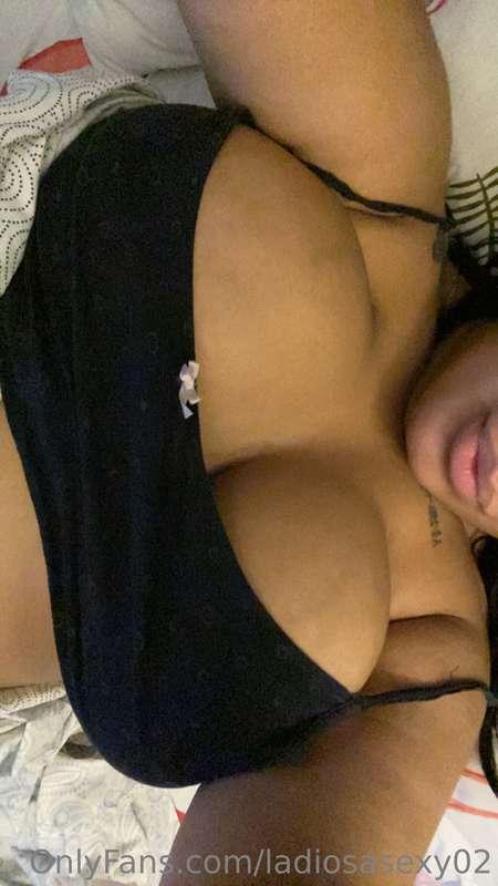 Your favourite girl is available now! haha 😘 DM me if u wann..