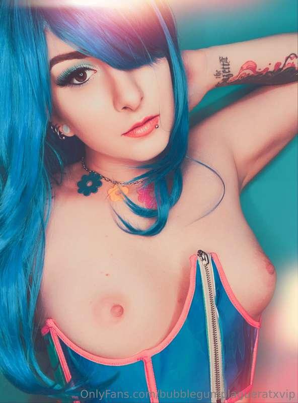 Did you know

Due to blue's rarity in nature, it has a short..