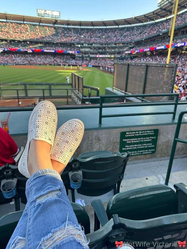It’s a great night for baseball ⚾️ 