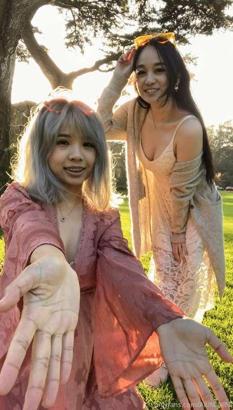 BONUS!!+ Glowing Girlfriends Hour Fun Times 7 photos

In thi..
