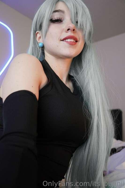 Elizabeth Liones Cosplay 😋❤
Make sure your following me so y..