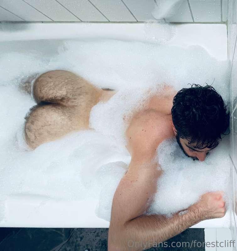 I like big tubs and I cannot lie 🍑
