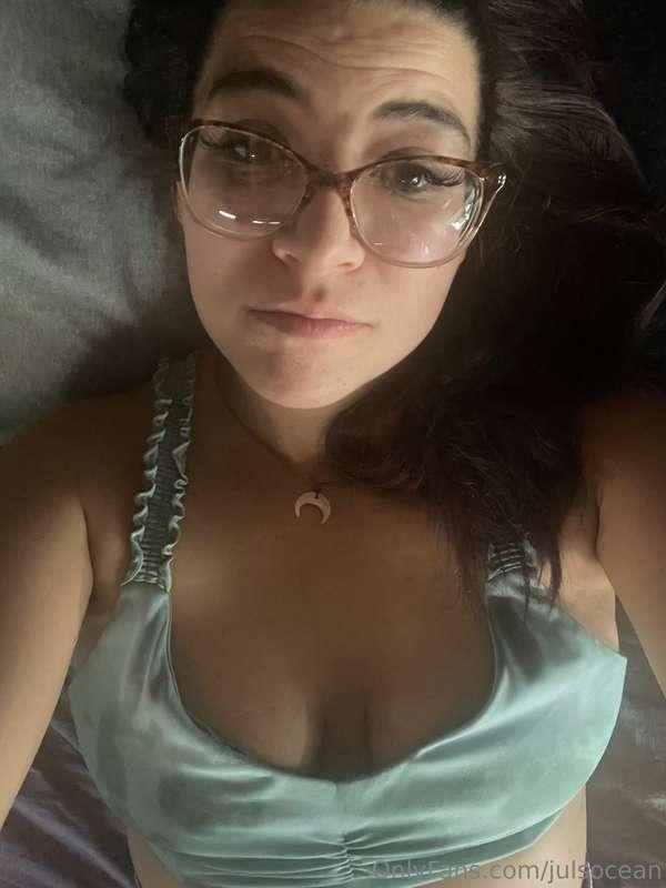 Morning babes ☀️and welcome to my page 😉💜🩵 I have a weekend ..