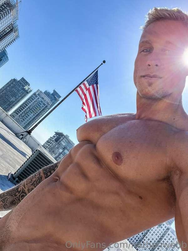 Would you climb up my flag pole? 😆 😇