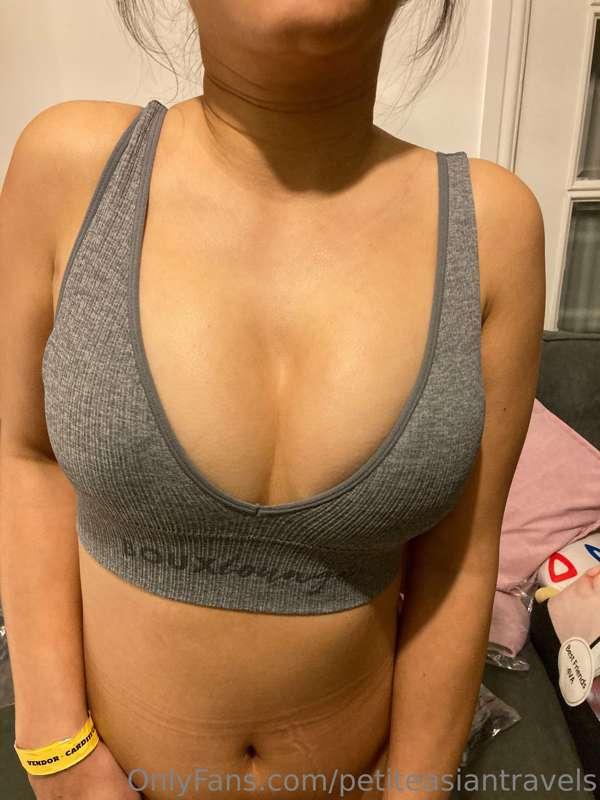 Sports bra day