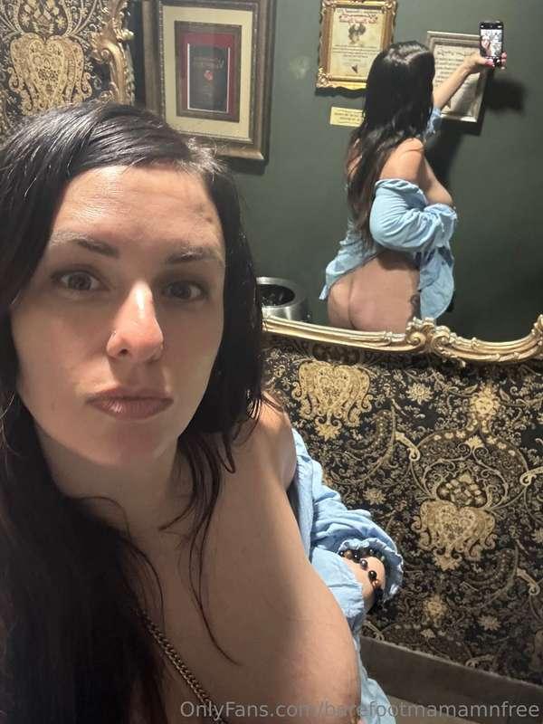 Don't forget to check my hot videos on your DMs 💌