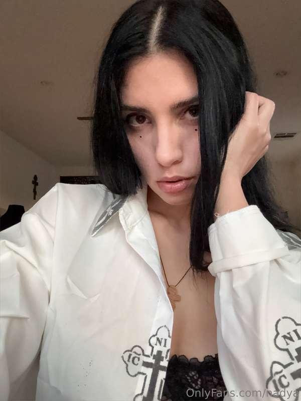 I'd like to see you here more often so text me in dm 🖤 I hav..