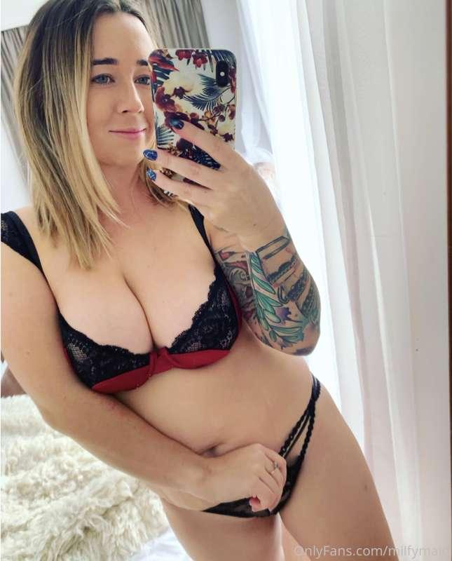 Just making some content for your Friday 😘