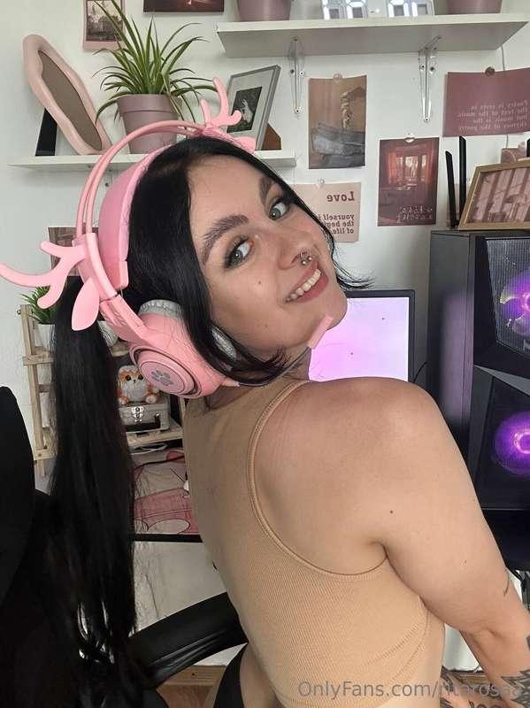 Now I have a new hobby! 😍Gamer Rita always here for you hehe..