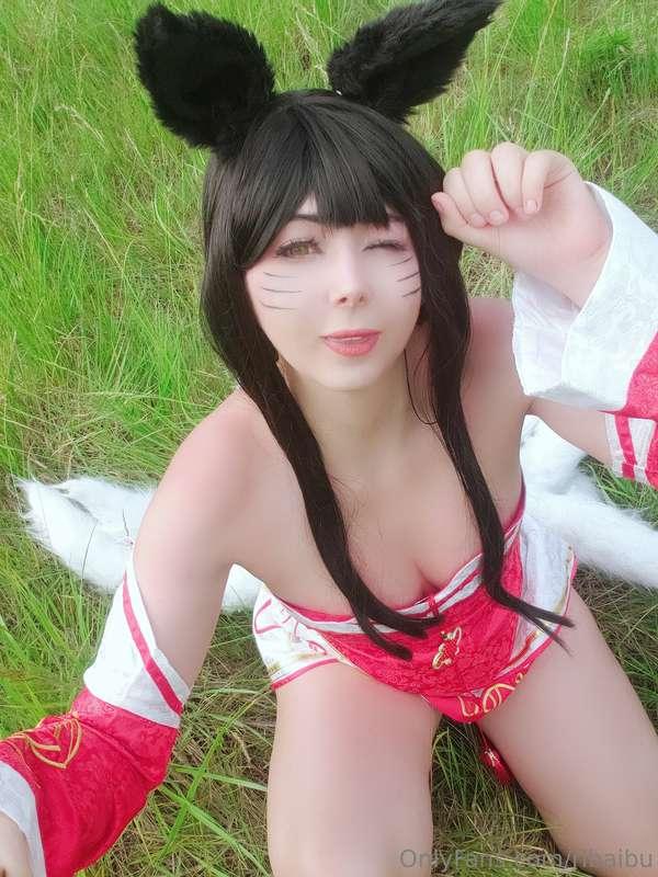 Don't you like naughty little gamer girls? 🙈