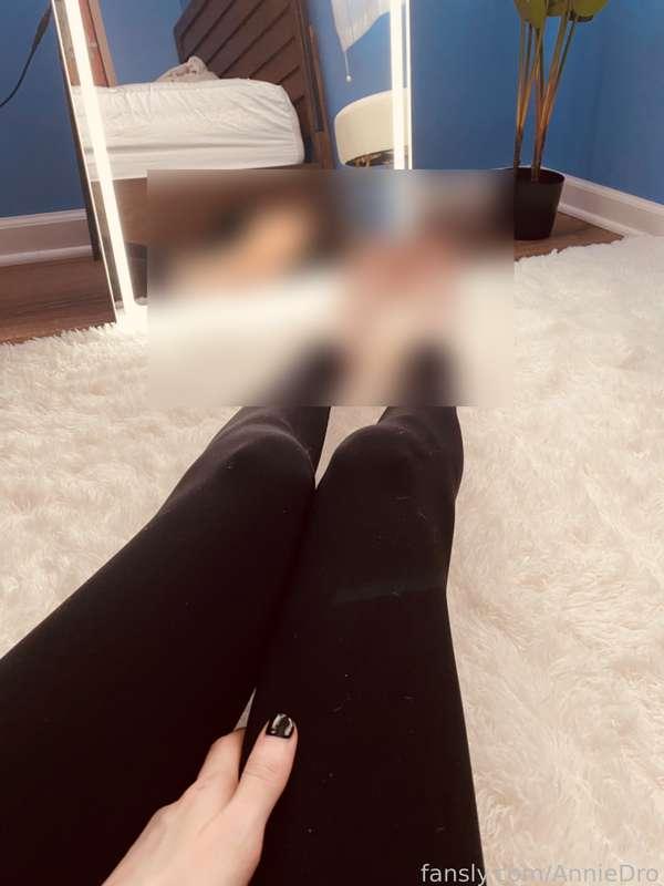 Nice little photo dump for the feet lovers, happy Sunday!

#trans #lgbt #mtf #feet #toes