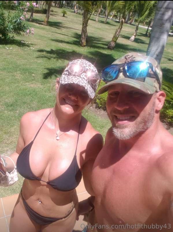 Like to join in? 😈. MFM or FMF 😉😉.