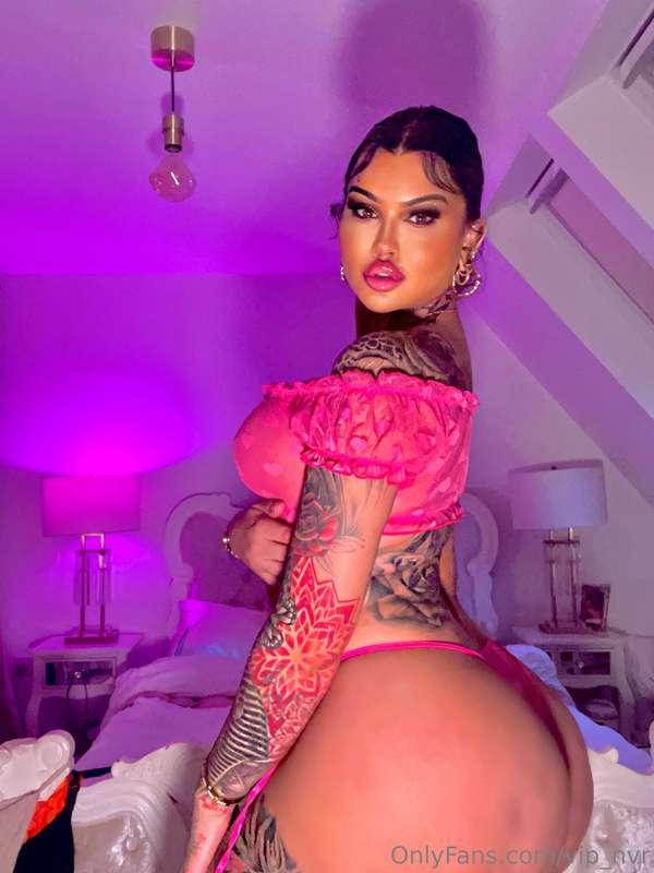 Are you ready to get a little naughty?💞