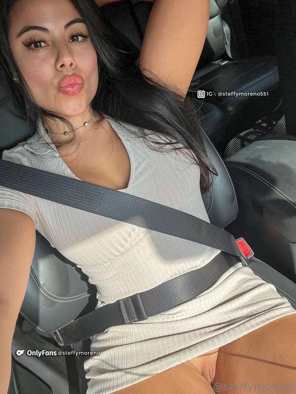 I am in love with my mini vibrator, it gives me orgasms anyt..