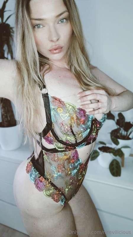 neevilicious image #1