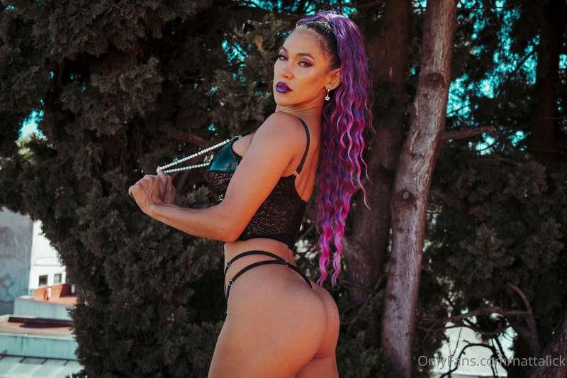 SOLO 09 - **I FUCK MYSELF AND SQUIRT OUTDOORS** I am wearing..