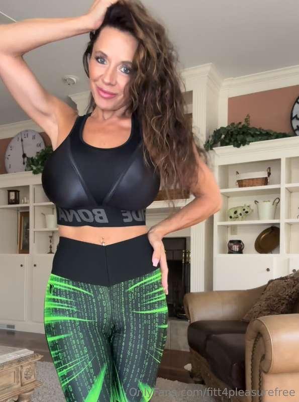 Can I train you??? 😈😈