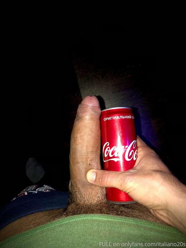 🇮🇹 Che caldo oggi, ma io ho una bevanda rinfrescante 🥤 🥵 😎  ..