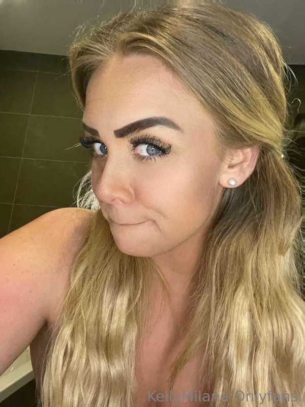 **I was just daydreaming about you and you
have no idea how ..