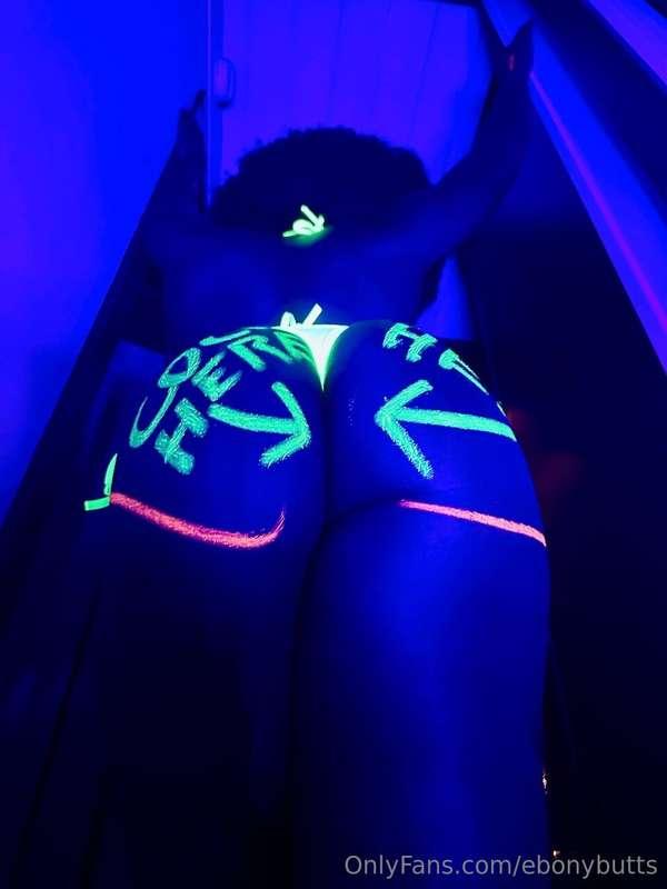 ebonybutts image #5