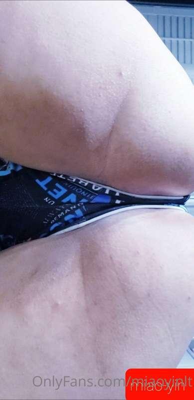 😈