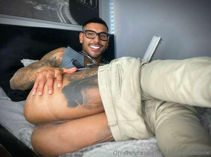 𝙰𝚕𝚠𝚊𝚢𝚜 𝚘𝚗 𝚝𝚑𝚎 𝚌𝚑𝚎𝚎𝚔𝚢 𝚜𝚒𝚍𝚎!!! 

ᴅᴏɴ'ᴛ ꜰᴏʀɢᴇᴛ ᴛᴏ ᴄʜᴇᴄᴋ ᴏᴜᴛ ᴍʏ ..