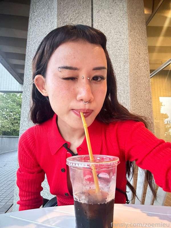 zoemieu image #1