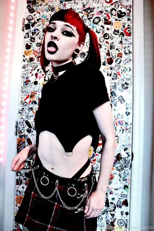 em.h0rr0r main image